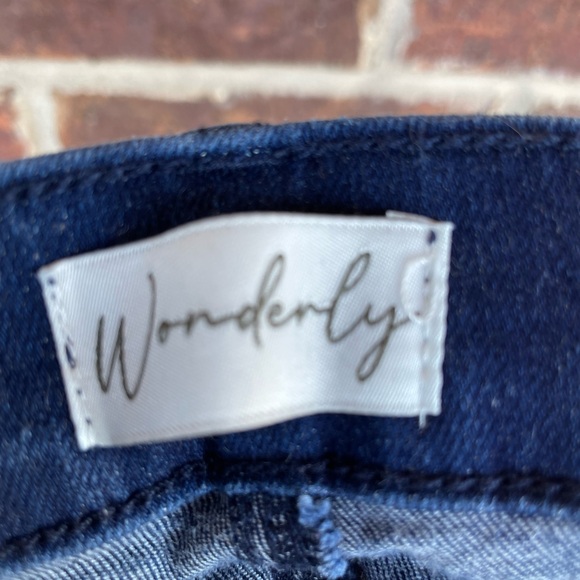 Ladies Dark Blue Wonderly High Rise Pull On Shorts Size 4 Factory Cut Off - Picture 10 of 10